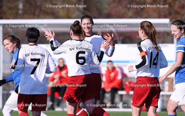 ulm | Fussball Frauen Verbandsliga 18/19   18.11.2018SV Eutingen - TSV LustnauJUBEL SV E; Daniela Schneider, Lara Deutschle, Nadine Rohr und Janine Goelz (v.li.)FOTO: ULMER PressebildagenturxxNOxMODELxRELEASExx