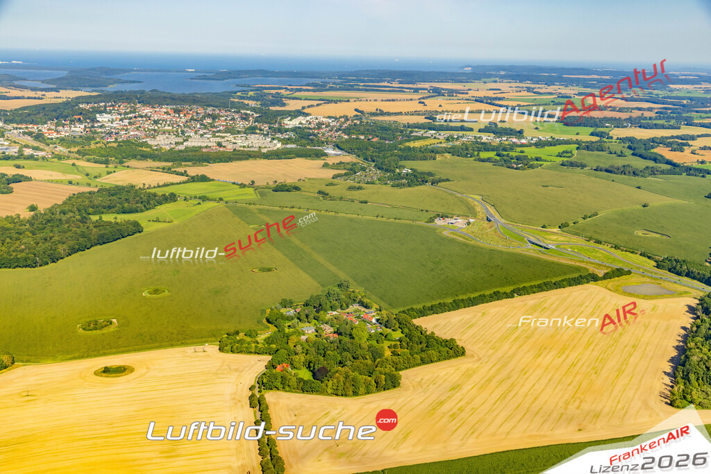 Luftaufnahme Klein Kubbelkow Sehlen - Die Luftaufnahme wurde 2025 vom UL-Flugzeug heraus erstellt ( ohne Drohne ) - Hochauflösende Luftaufnahme - für professionelle Ausdrucke geeignet. Die Geschenkidee !Mit Lizenz und Bildrechte bestellbar