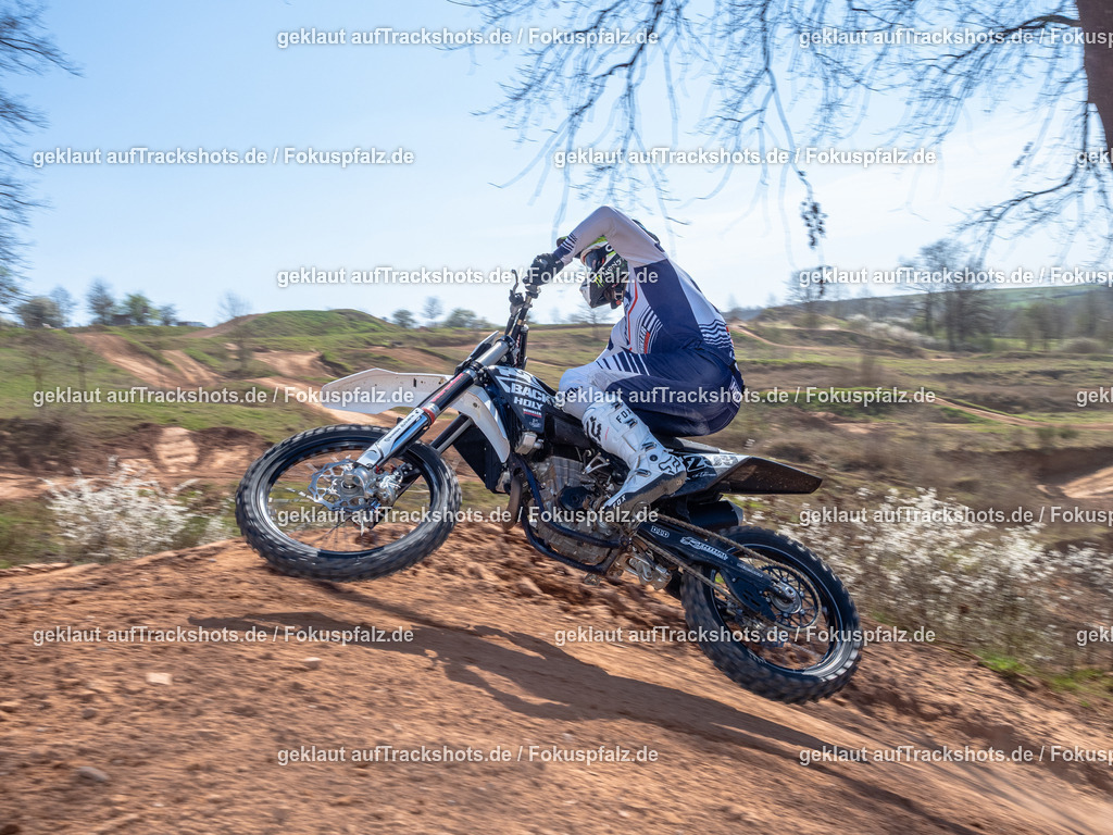 Schweyen040525-109 | Trackshots.de / Fokuspfalz.de - Realisiert mit Pictrs.com