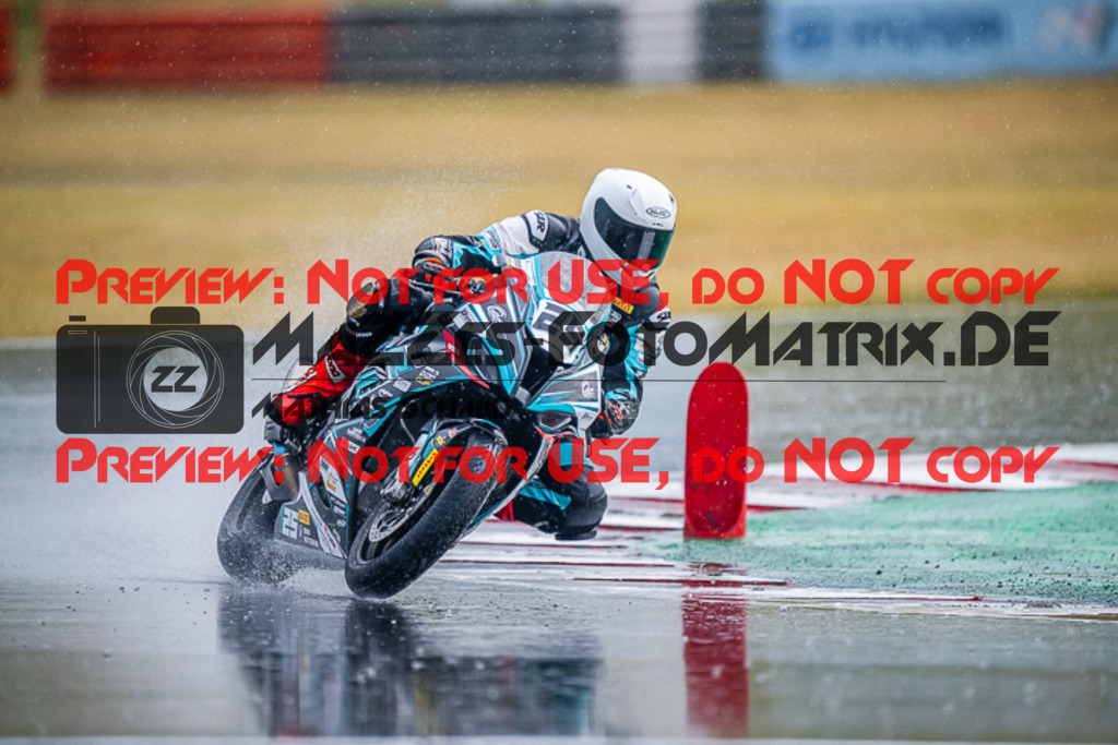 MaZZes_FotoMatrix_220624_4883 | TWINCUP