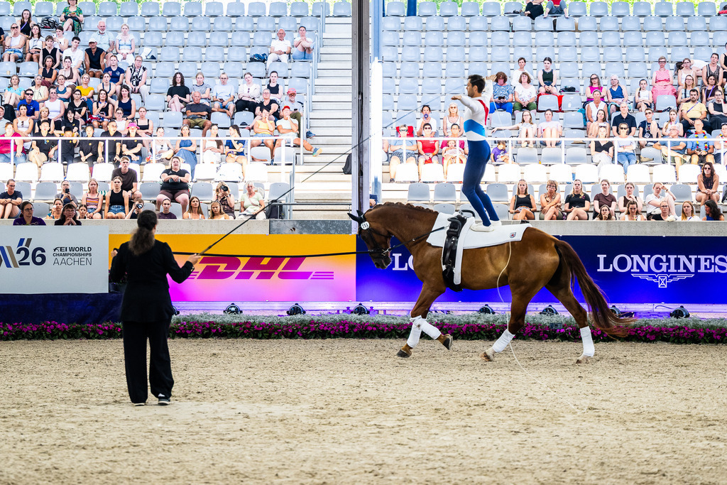 FEI World Championships | Luxembourg Vaulter Philip Bäcker on Ballantine lead by Alexandra Dietrich - Realisiert mit Pictrs.com
