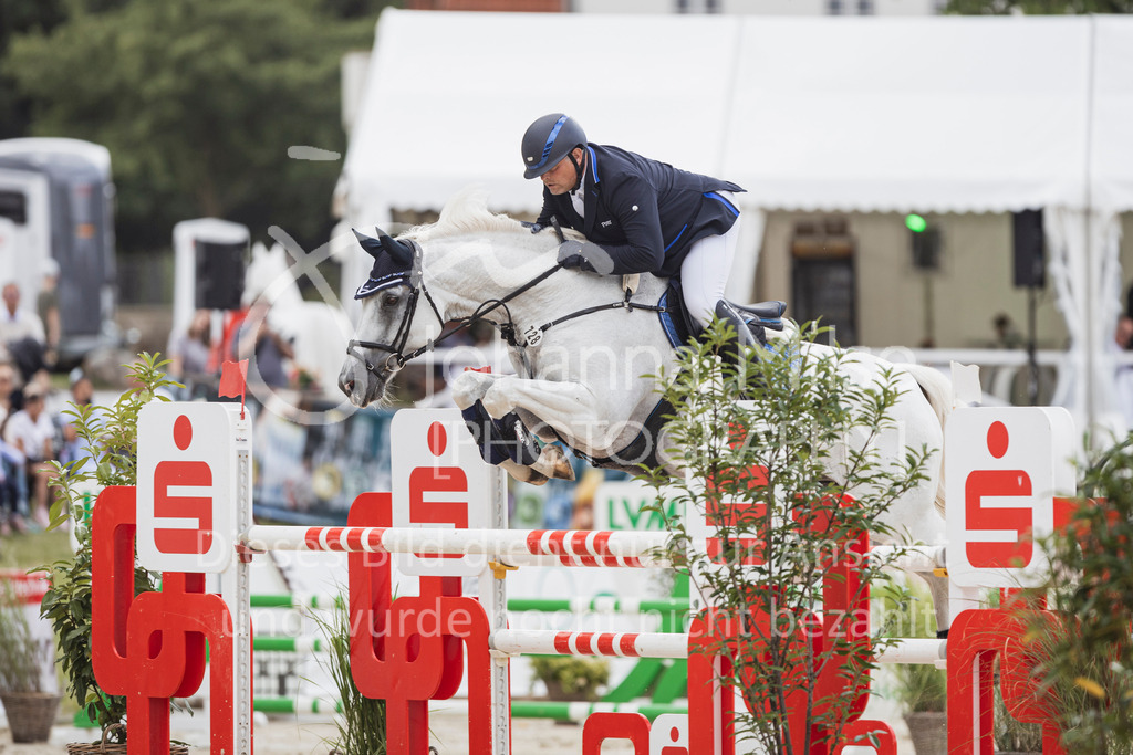 250713_BHO_M2-Spr-2-602 | Deine schönsten Turniermomente als professionelle Fotos! Entdecke hochwertige Pferdesport-Fotografie im Online-Shop. Jetzt Fotos finden & bestellen!