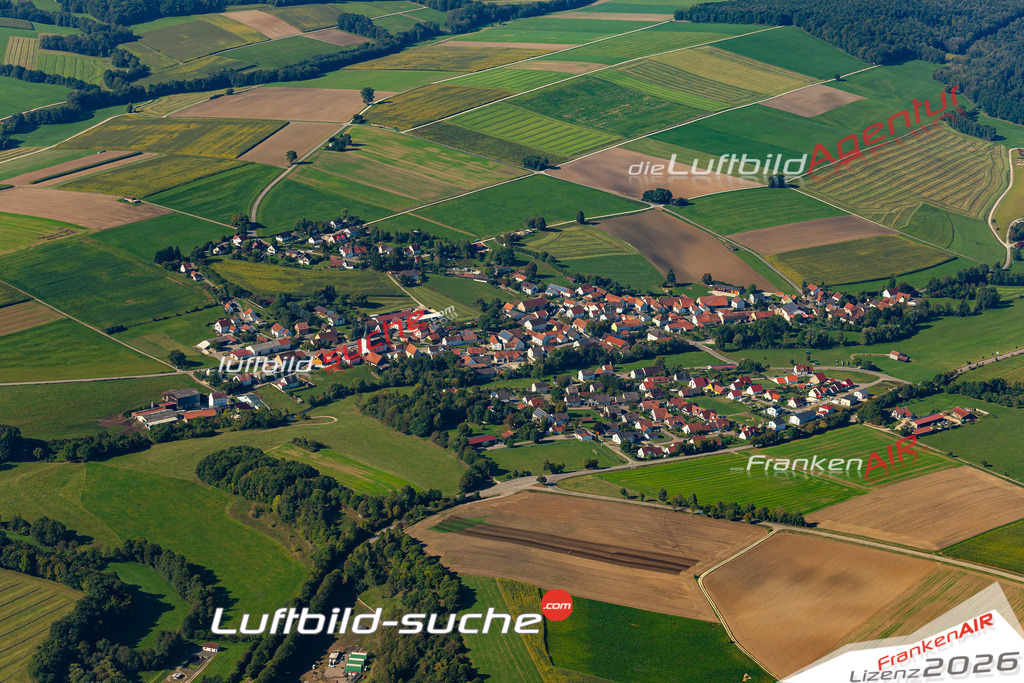 Die Luftaufnahme Gansheim - Marxheim wurde 2021 mittels Flugzeug (keine Drohne) erstellt. Hohe Auflösung -für große Poster und Wandbilder geeignet!