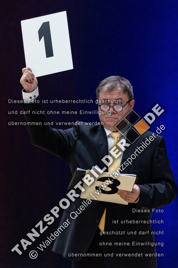 20240113-13060 | Hier finden Sie Tanz Bilder vom Latein und Standard Formationen tanzen. Sportbilder vom Tanzsport. Schöne Fotos und von Weltmeisterschaft, Europameisterschaft, Bundesliga, Regionalliga, Oberliga und Landesliga sowie von GOC Stuttgart, DanceComp, WM Bremen