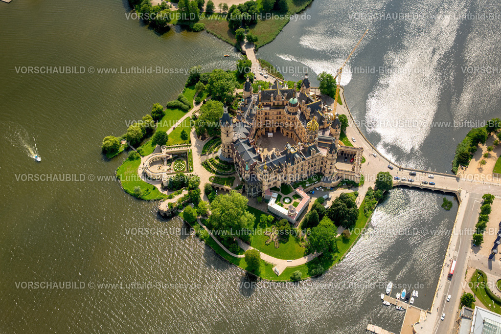Schwerin16060073 | Schloss Schwerin, Burggarten, Burgsee,  Schweriner See, Schwerin, Mecklenburg-Vorpommern, Deutschland