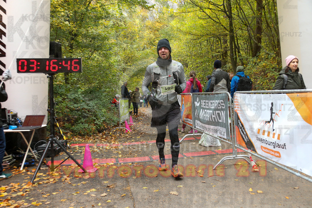 251026_1318_EX1_3162 | Sportfotografie im Rhein-Sieg Kreis, Köln, Bonn, NRW, Rheinland Pfalz, Hessen, etc. Unser Tätigkeitsfeld umfasst den Laufsport vom Volkslauf über den Marathon, Duathlon, Triathon bis zum Ultralauf wie Kölnpfad Ultra oder Schindertrail.