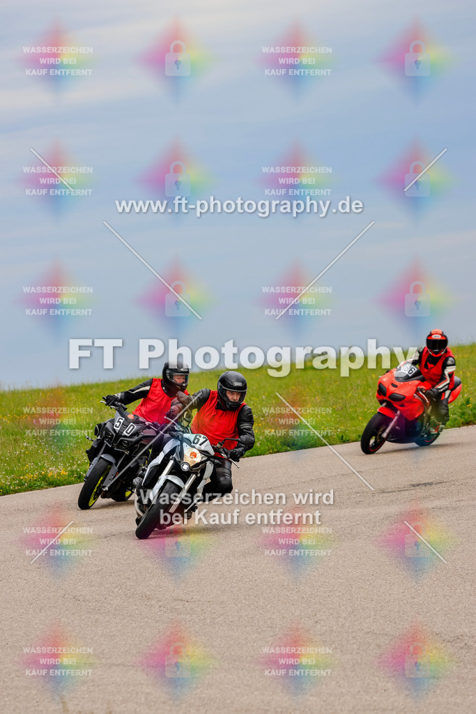 MotoTeam-2230 | Hier findet Ihr Bilder von Touristenfahrten auf der Nürburgring Nordschleife oder von anderen Veranstaltungen die ich besucht habe. Viel Spass beim Durch Schauen 