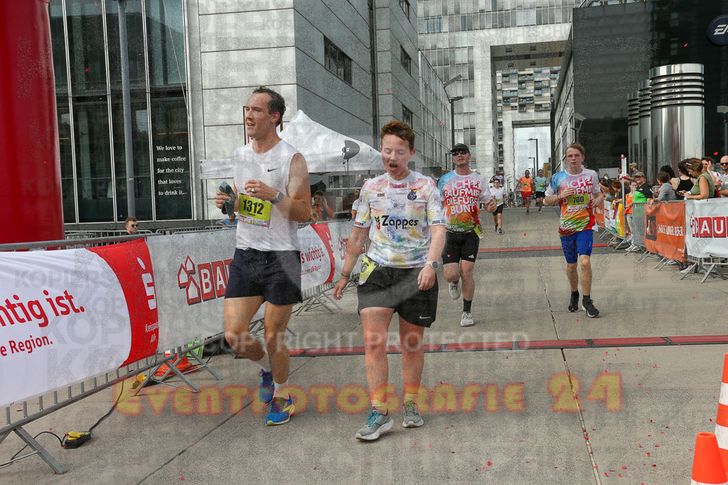 250920_1521_EX1_8995 | Sportfotografie im Rhein-Sieg Kreis, Köln, Bonn, NRW, Rheinland Pfalz, Hessen, etc. Unser Tätigkeitsfeld umfasst den Laufsport vom Volkslauf über den Marathon, Duathlon, Triathon bis zum Ultralauf wie Kölnpfad Ultra oder Schindertrail.