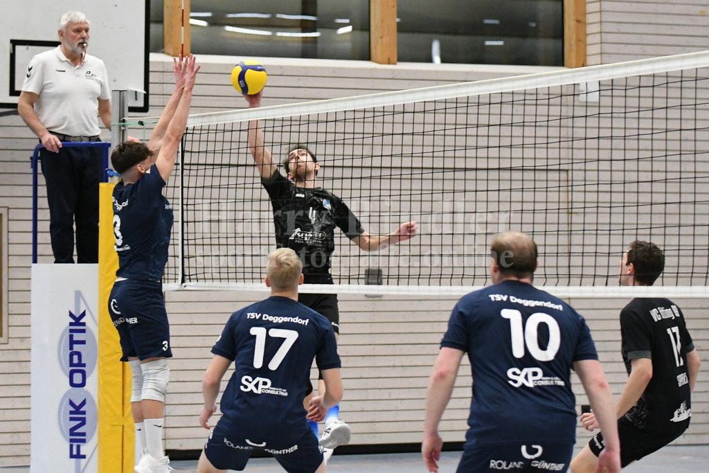 TSV Deggendorf  : VC Eitting 09 | Ha-Ri; Sportfotografie Ha-Ri; Sporfotografie Harry Rindler; Sport Deggendorf; Sportbilder Deggendorf; Sportfotos Deggendorf; Sportfotos Niederbayern; Sportbilder Niederbayern; Amateursport Niederbayern; Bayern;  - Realisiert mit Pictrs.com