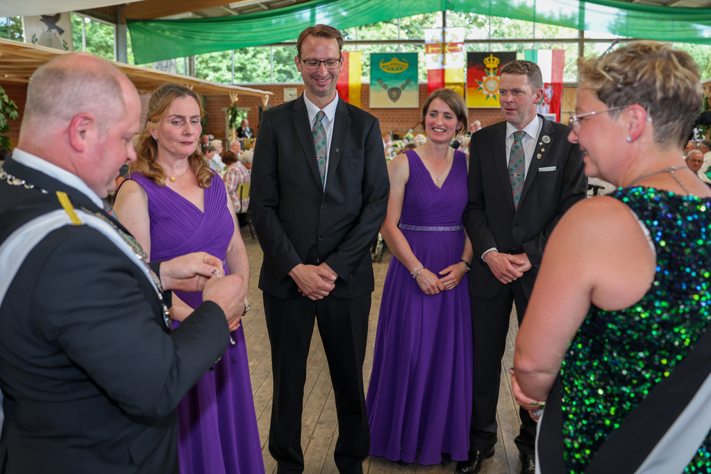 top-top.de-250704-062 | Foto, Video, Fotografie, Videografie, Fotobox, DJ, Discjockey, Musik, Musikbox, Veranstaltung, Photobooth, Amazon, Ebay, Buchtipp, Bestseller, Autor, Verlag, Buch, Wesel, Hamminkeln, NRW, Dinslaken, Rees, Drohne, Hochzeit, Party, Fotobox, Wesel, Fotograf