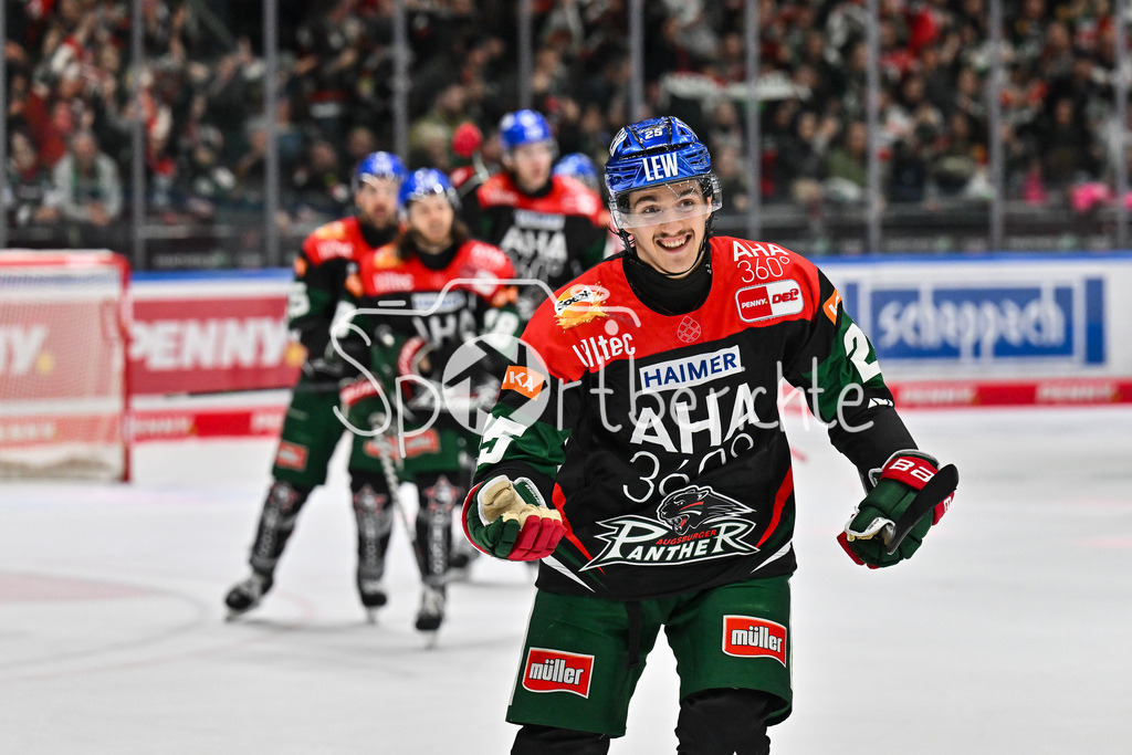 Augsburger Panther - Düsseldorfer EG | Jubel der Panther nach dem Treffer zum 5-1 durch Christian HANKE (Augsburger Panther #25) / Tor / Torschuetze / Freude / Happy / DEL: Augsburger Panther - Duesseldorfer EG, Curt Frenzel Stadion am 04.03.2025