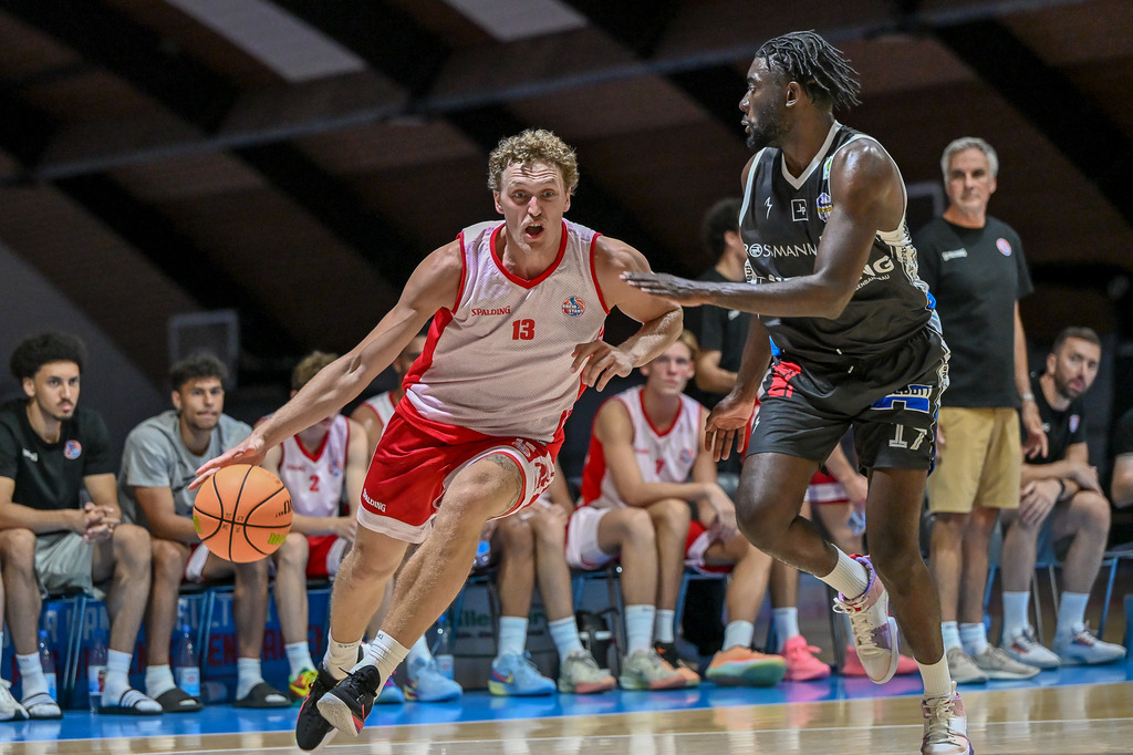 rsk_070 | Fotos von Basketballspielen aus dem Raum NRW fotografiert von Gero Mueller-Laschet und Daniel Schaefer - Realisiert mit Pictrs.com