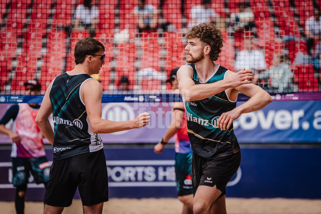 Beachvolleyball | Männer | Allianz German Beach Tour 2025 | Tourstop Düsseldorf | 15.05.2025 | v.l Yannik Ahr und Luis Henrichs