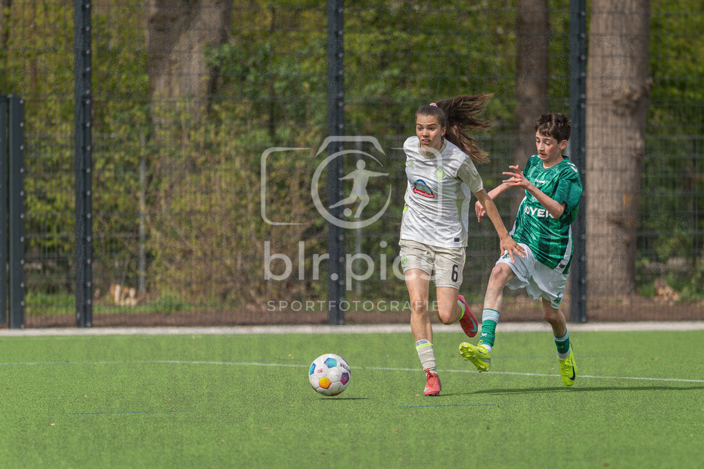 SV Werder - SV Werder (w) | SV Werder - SV Werder (w) - Realisiert mit Pictrs.com