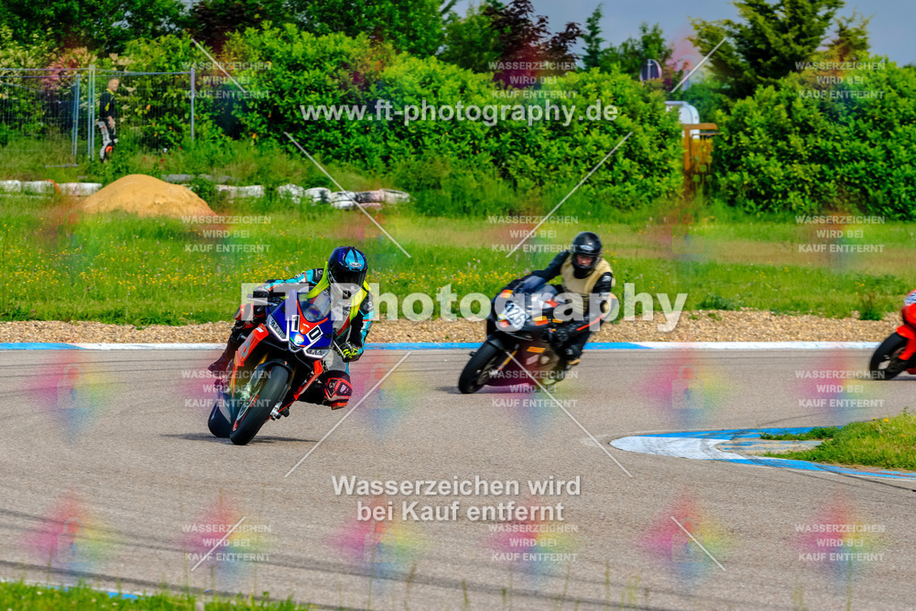 MotoTeam-8607 | Hier findet Ihr Bilder von Touristenfahrten auf der Nürburgring Nordschleife oder von anderen Veranstaltungen die ich besucht habe. Viel Spass beim Durch Schauen 