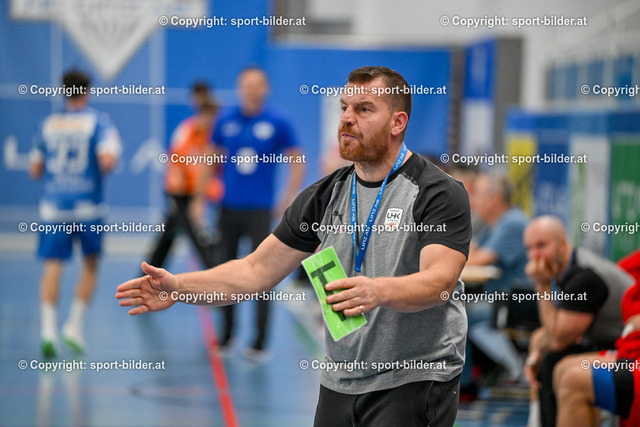 AUT, HLA, HC Linz AG vs UHK Krems | 25.10.2023, Sporthauptschule Linz-Kleinmuenchen, AUT, HLA, HC Linz AG vs UHK Krems, im Bild Ibish Thaqi, Trainer UHK Krems (Krems)

// HLA, Handball Liga Austria Match between HC Linz AG and JUHK Krems in Linz, Austria on 2023/10/25
