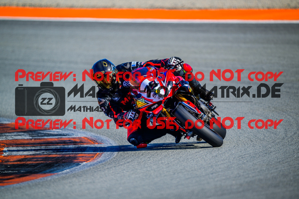 MaZZes_Fotomatrix_20260327_6007705_8167 | GELB