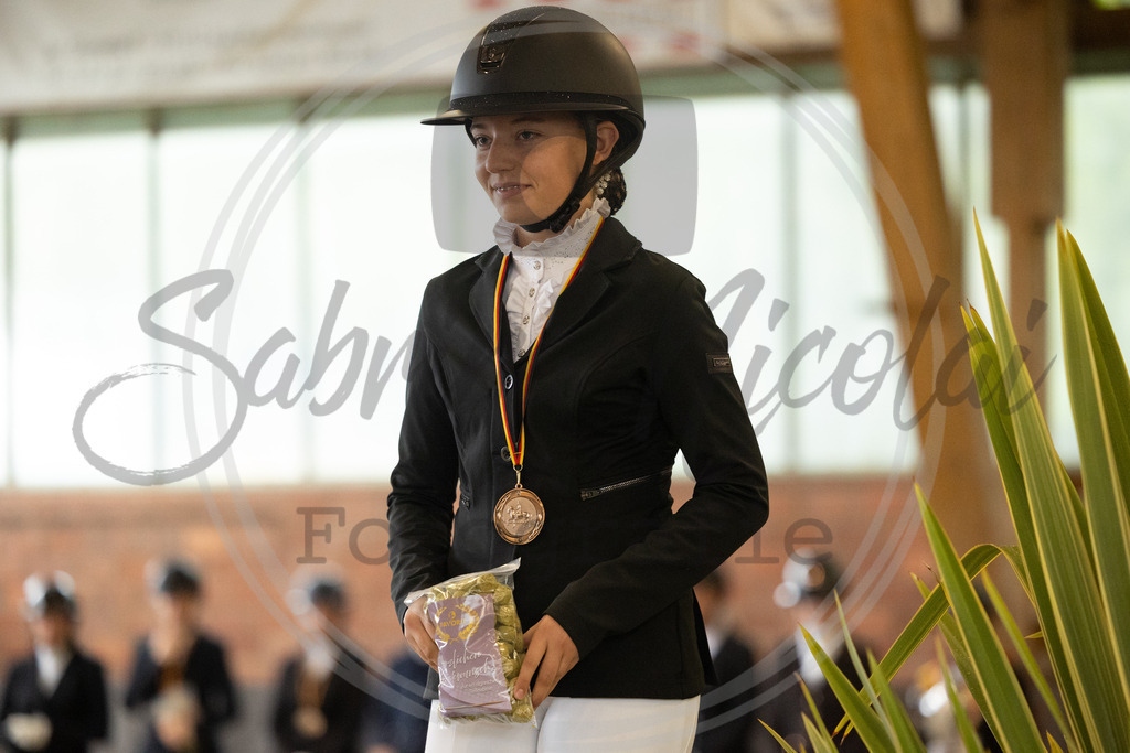 994A2681 | sabrinanicolaifotografie - Realisiert mit Pictrs.com