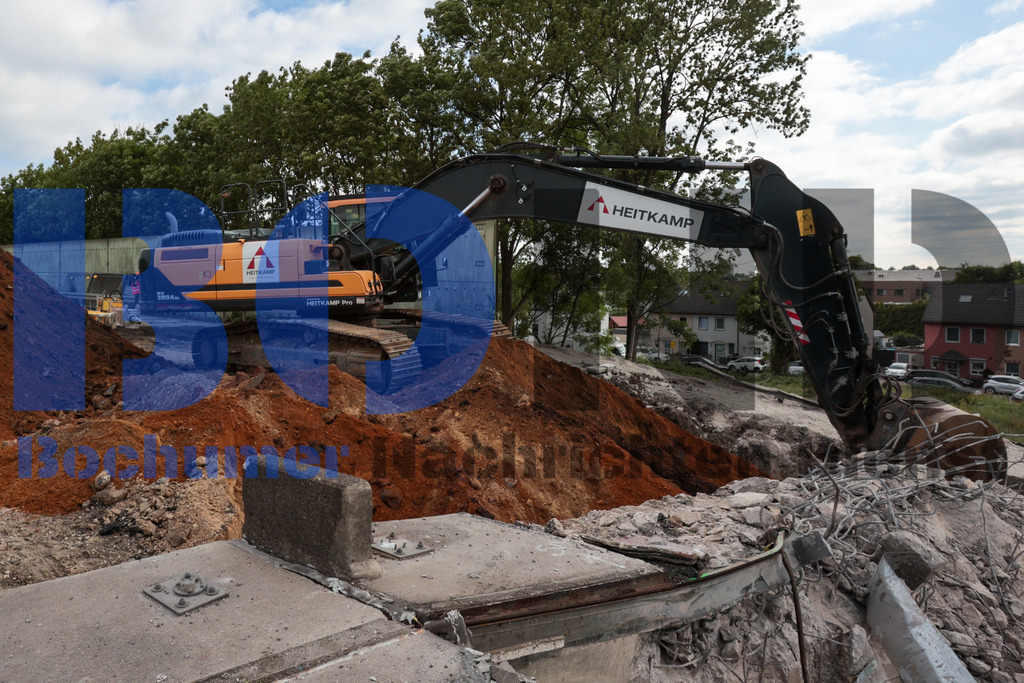 SES_BOCHER20250628-25 | bond - Realisiert mit Pictrs.com