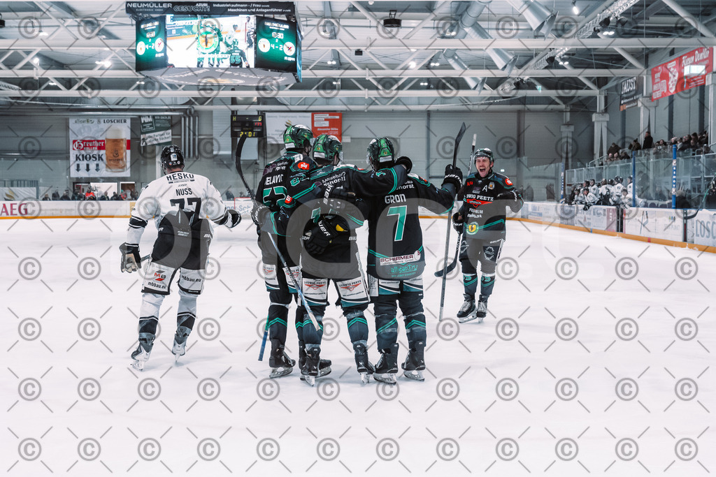 Alligators_vs_Passau_03_12_2025-40 | Höchstadt Alligators Fotogalerie: Eishockey-Action aus Franken. Professionelle Spielfotos, Portraits & Stadionbilder zum Download. Jetzt entdecken! - Realisiert mit Pictrs.com