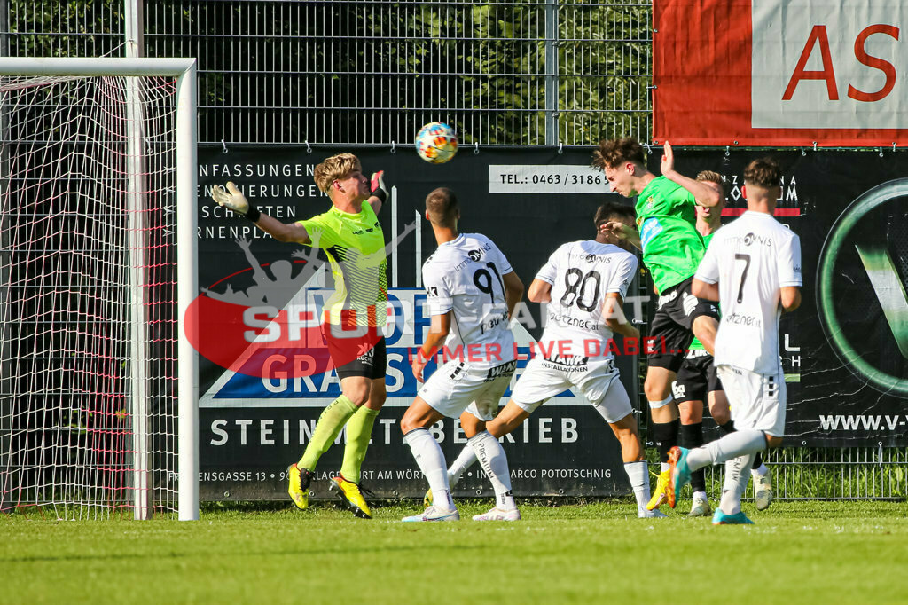 ASK Klagenfurt - SC Weiz 2:3, Kärntner Liga 3. Runde | Alexander Steinlechner (SC Weiz #20) Bernhard Nössler (ASK Klagenfurt #21) Kiril Ristoskov (ASK Klagenfurt #91) Melvin Osmic (ASK Klagenfurt #80) Bohdan Romaniuk (ASK Klagenfurt #7) ASK Klagenfurt - SC Weiz 2:3 am 13.08.2023 in Klagenfurt
(ASK Sportzentrum Fischl), Austria, (Photo by Ernst Krawagner sport-fan.at) - Realisiert mit Pictrs.com