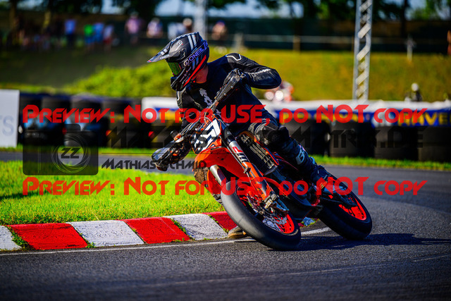 MaZZes_FotoMatrix_240511_6021986_7885 | S4