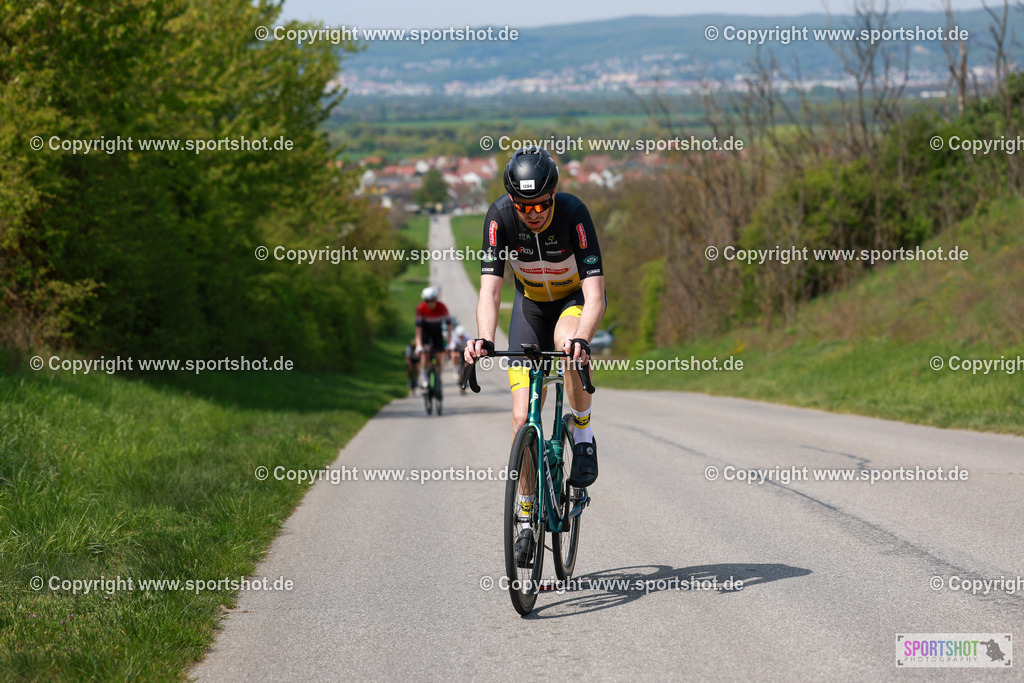 493_AR6_9744 | Neusiedlersee Radmarathon 2026@sportshot_your_pictrs #yourpictures#roadtowm2029 #nrm #neusiedlerseeradmarathon #neusiedlersee #neusiedlerseetourismus #burgenland #mörbisch #nrm26 #burgenlandtourismus #voglundco #poweredbyburgenlandtourismus #radsport #rad #marathon #ucigranfondo #visitburgenland #ucigranfondoworldseries