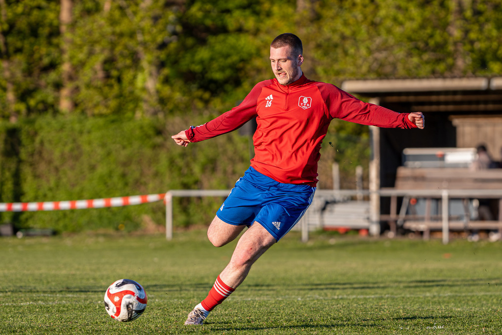 Fußball I Herren I Saison 2025-2026 I Landesliga Weser-Ems I 17. Spieltag I TV Dinklage - VfR Voxtrup I 12650 | jns.sportfotos - Realisiert mit Pictrs.com
