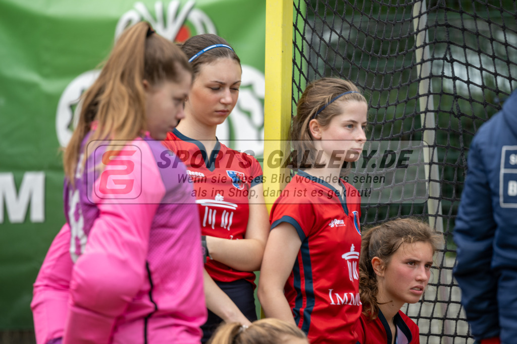SFE_20231022_0096 | Deutsche Meisterschaft Weibliche U16 Finale Berliner HC - Harvestehuder THC am 22.10.2023 in Köln (Düsseldorfer Hockeyclub 1905 e.V.), Photo: Stephan Fehrmann 2023 (Sports-Gallery)