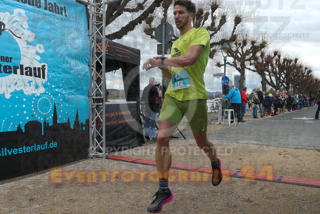 221231_1144_EV9_4828 | Sportfotografie im Rhein-Sieg Kreis, Köln, Bonn, NRW, Rheinland Pfalz, Hessen, etc. Unser Tätigkeitsfeld umfasst den Laufsport vom Volkslauf über den Marathon, Duathlon, Triathon bis zum Ultralauf wie Kölnpfad Ultra oder Schindertrail.