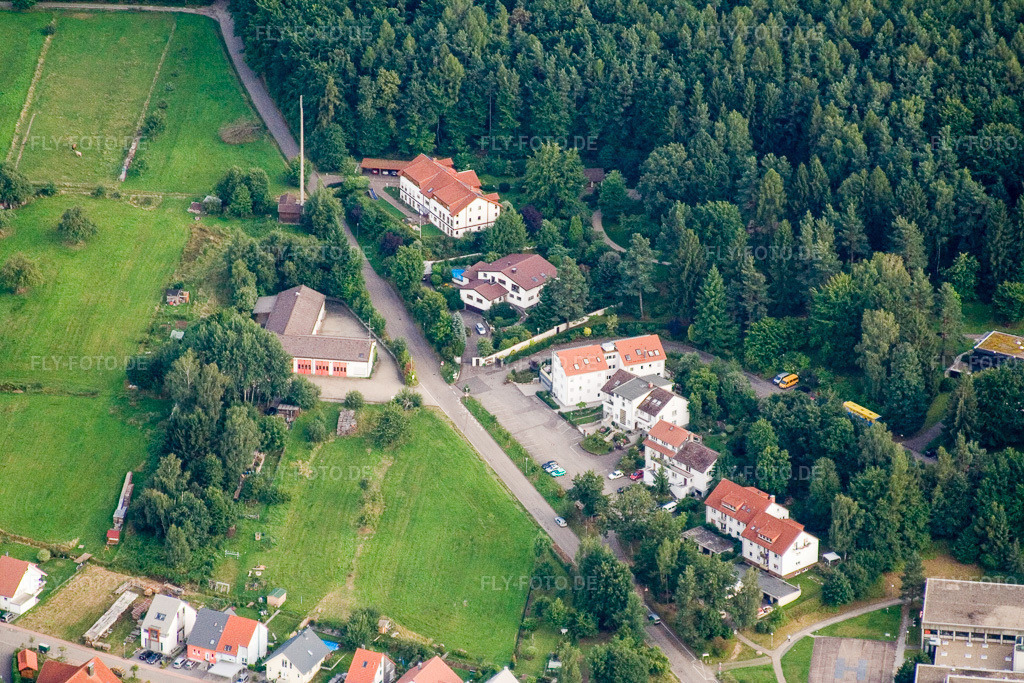 Luftbild: Feuerwehr. Ende Ittersbacherstr im Ortsteil Langensteinbach in Karlsbad im Bundesland Baden-Württemberg in Deutschland. Foto: IMG_12454.jpg vom 05.08.2008 durch Werner Riehm/FLY-FOTO.de