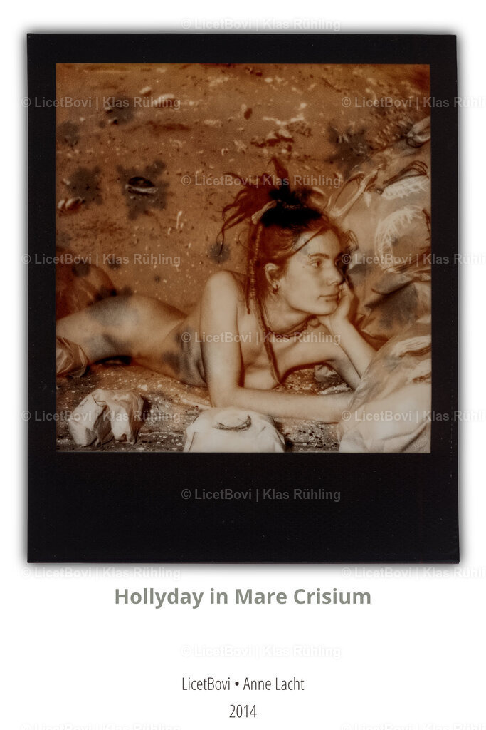 Holliday in Mare Crisium | Scan (2021) of Impossible (Polaroid) BW Instant Film; 2014From the series "Man on the Moon"With Anne LachtRecommended format and material: 10x15, gloss - Realisiert mit Pictrs.com