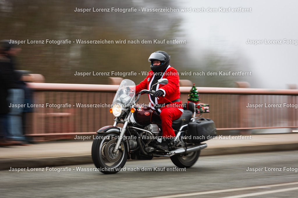X-Mas Ride I Kiel I 2025 | Jasper Lorenz Fotografie - Realisiert mit Pictrs.com