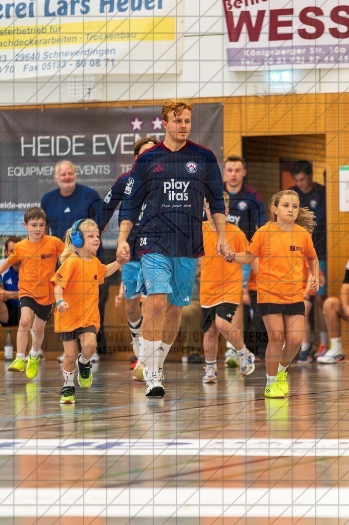 IHC 2026 - HC Hamburg vs. HØJ Elite | Nicolai Daling (Handball-Club Hamburg #24); IHC 2026 - HC Hamburg vs. HØJ Elite am 07.08.2026 in Sporthalle KGS, Schneverdingen - Realisiert mit Pictrs.com