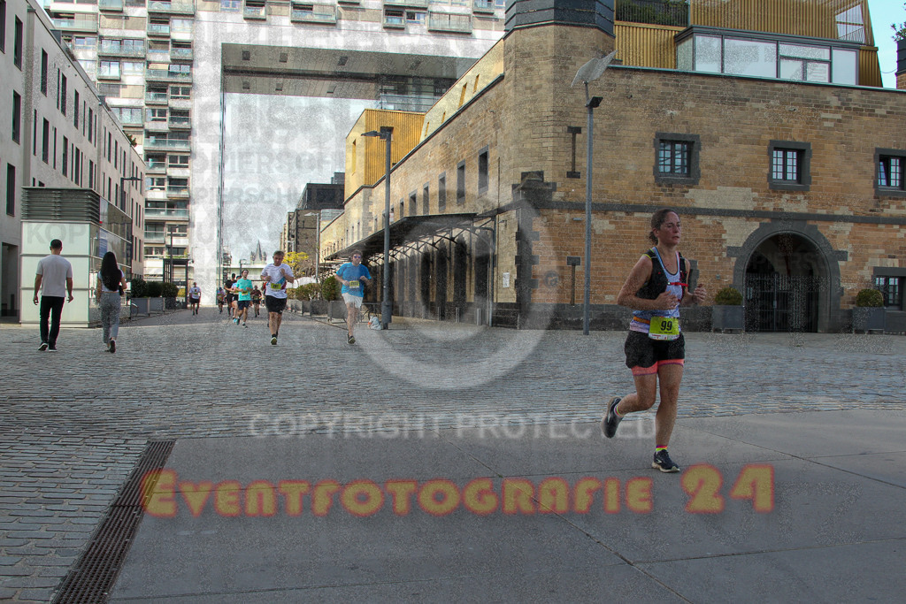 250920_1458_EV4_7751 | Sportfotografie im Rhein-Sieg Kreis, Köln, Bonn, NRW, Rheinland Pfalz, Hessen, etc. Unser Tätigkeitsfeld umfasst den Laufsport vom Volkslauf über den Marathon, Duathlon, Triathon bis zum Ultralauf wie Kölnpfad Ultra oder Schindertrail.