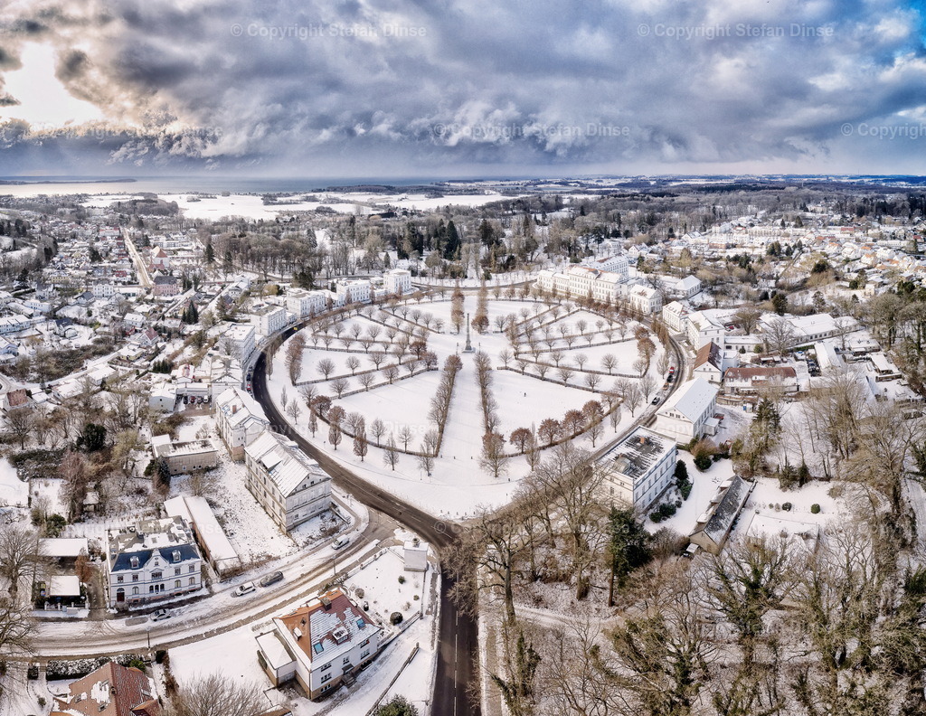 PANO0001 48 Pan4_orama_Bildgröße ändern | Findlinge im Eis, Zeesenboote bei der Traditionsregatta, eine Seebrücke im Sonnenaufgang - mit den Bildern aus dieser Galerie erhalten Sie wunderschöne Aufnahmen über das ganze Jahr. Ein tolles Produkt zum Verschenken, Werben oder zum Träumen vom nächsten - Realisiert mit Pictrs.com