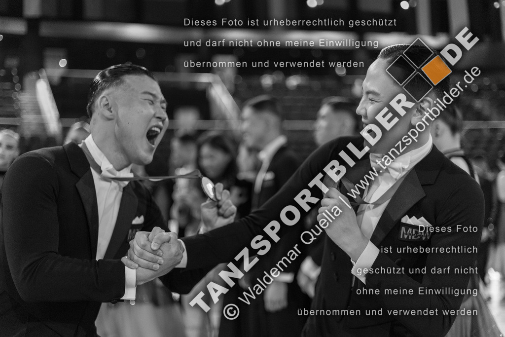 20251206-06431 | Hier finden Sie Tanz Bilder vom Latein und Standard Formationen tanzen. Sportbilder vom Tanzsport. Schöne Fotos und von Weltmeisterschaft, Europameisterschaft, Bundesliga, Regionalliga, Oberliga und Landesliga sowie von GOC Stuttgart, DanceComp, WM Bremen