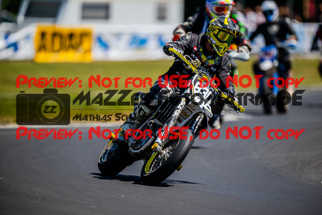 MaZZes_FotoMatrix_220703_2146 | UE40