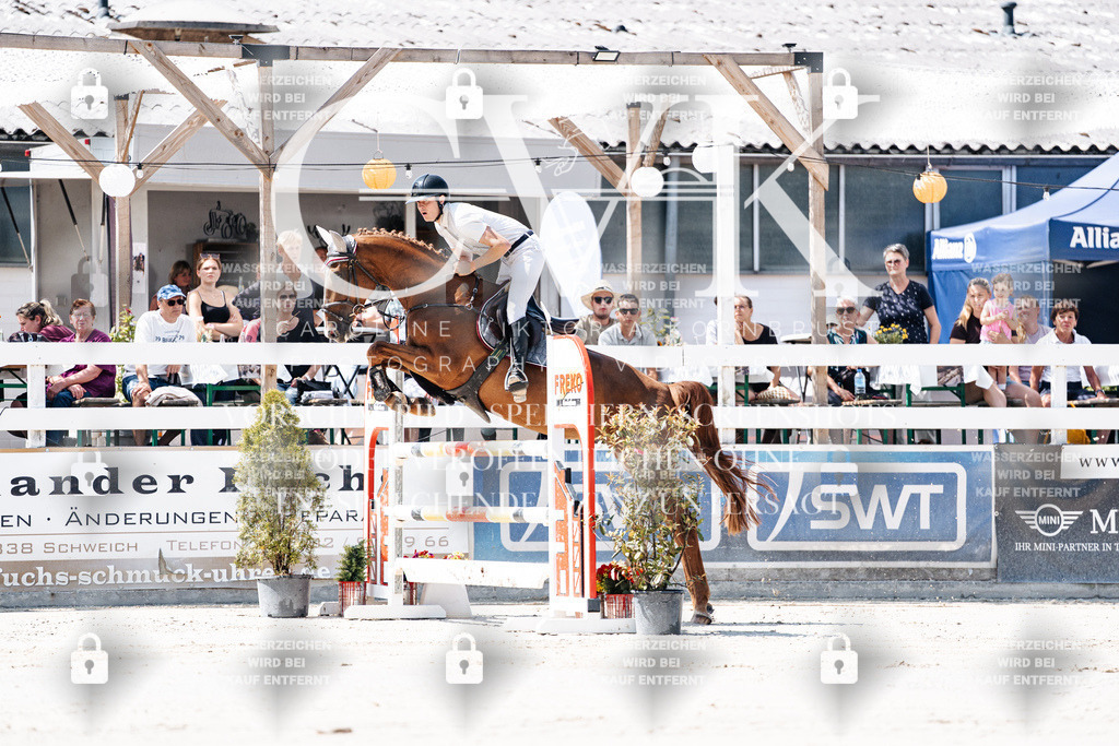CK909401 | Turnierfotografie Pferdefotografie Trier Rheinland-Pfalz Pferdesport Reitsport Tierfotografie Sportfotografie Pferdevideo Pferdevideografie Equestrianvideography equestrianphotography  - Realisiert mit Pictrs.com