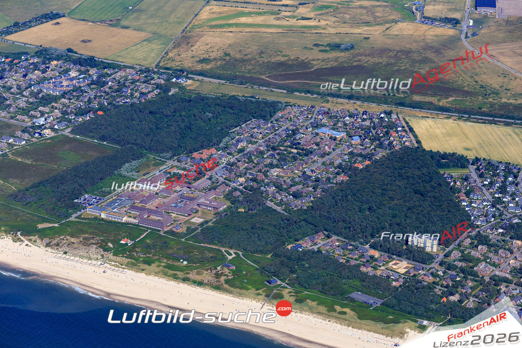 Die Luftbildaufnahme Westerland - Sylt wurde 2018 mittels Flugzeug (keine Drohne) erstellt. Perfekte Schärfe und Druck- Auflösung- Garantiert!