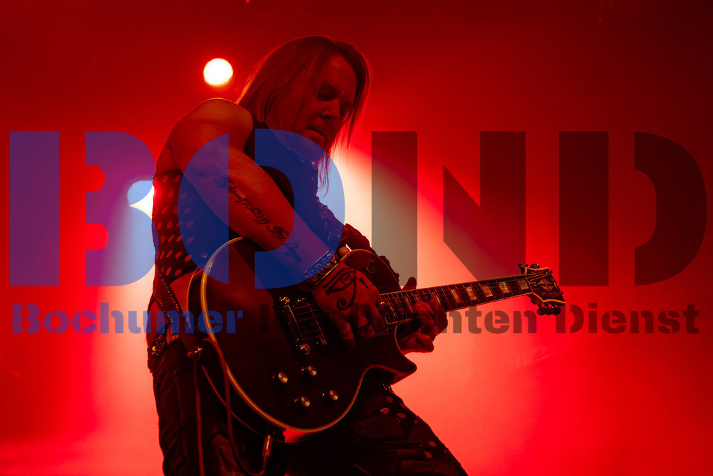 SES_NURDIO20250102-51 | bond - Realisiert mit Pictrs.com