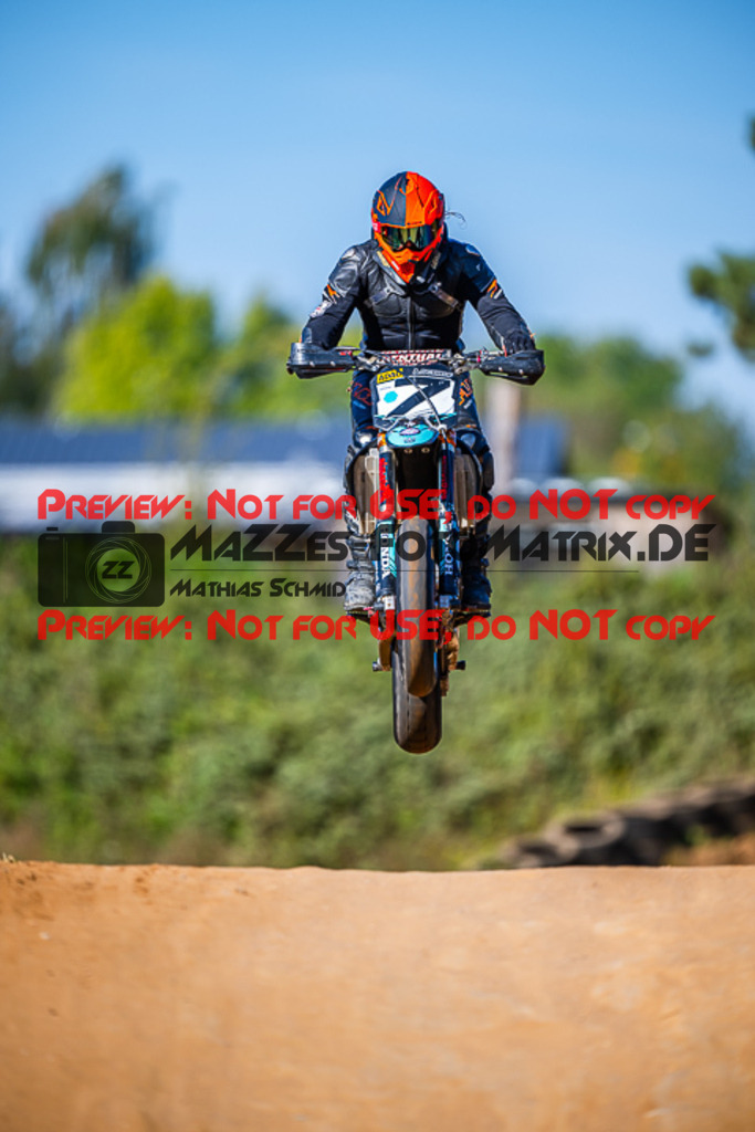 MaZZes_FotoMatrix_230916_1755 | S4