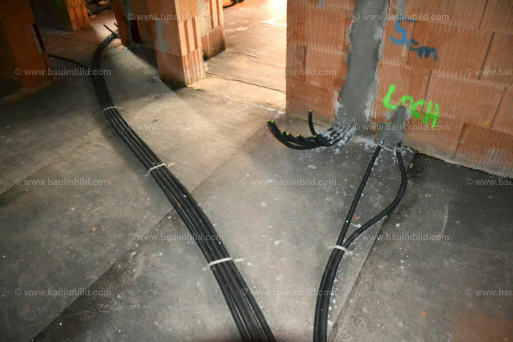 bib-lg15-sanitaer-0087 | Nach LV-Leistungsgruppen sortierte Detailfotos über den Bau eines Hauses. Alle Hausbau-Bilder direkt vom Urheber und Autor der Website Haus-Selber-Bauen.com