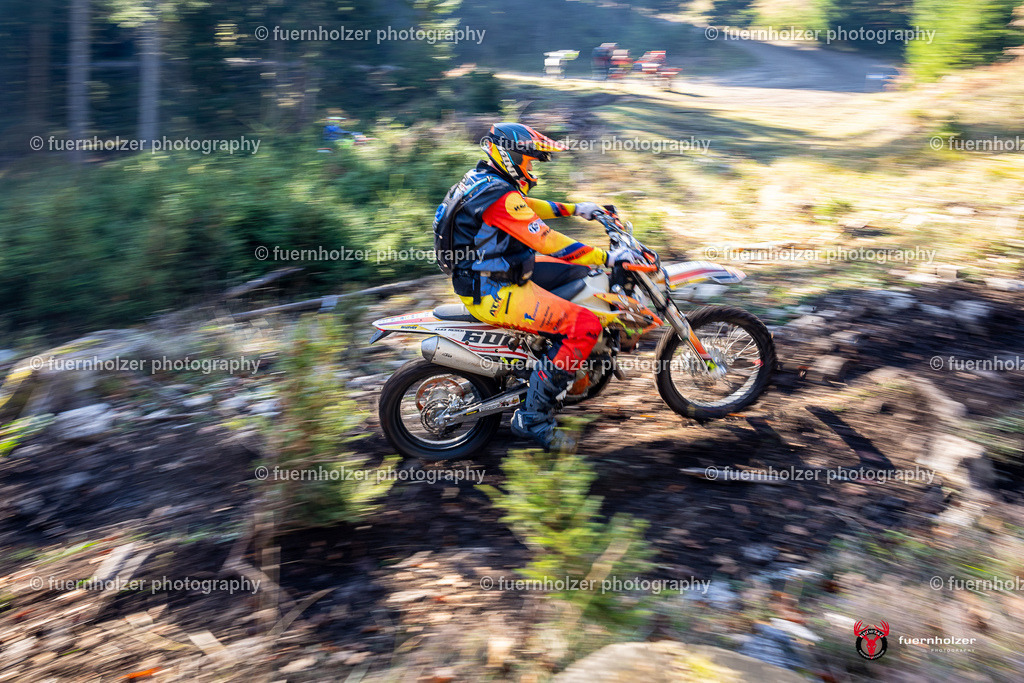 fuernholzer_241026-C1-195 | Fotografische Impressionen von der Red Stag Enduro Extreme by fuernholzer-photography.com. Endurosport in Österreich fotografisch festgehalten von fuernholzer. Auftragsfotografie für Private, Gewerbefotos und Industriefotografie. Eventfotografie, Sportfotografie und Motorsportfotografie. Anbieter von Fotoworkshops, Fototraining, fotografischen Vorträgen und Fotoseminaren.