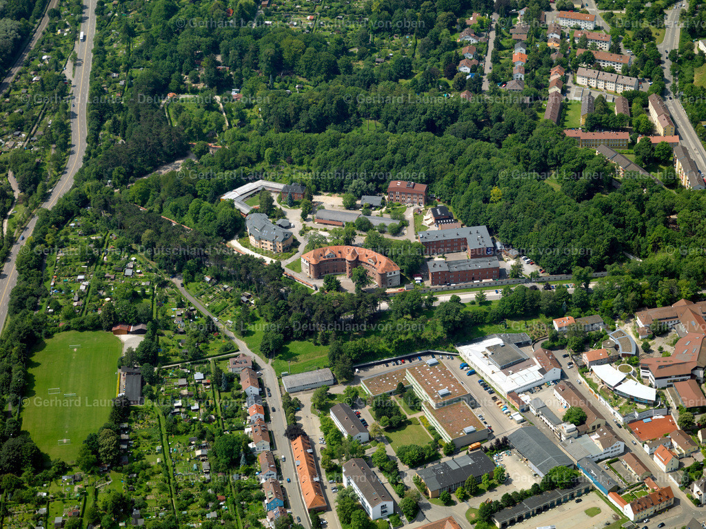 2859013 | Das Fort Unterer Kuhberg wurde von 1846 bis 1858 zwischen der Illerstraße  und Römerstraße zur Sperrung des Kuhbergs und als Sicherung zur Donau hin erbaut.