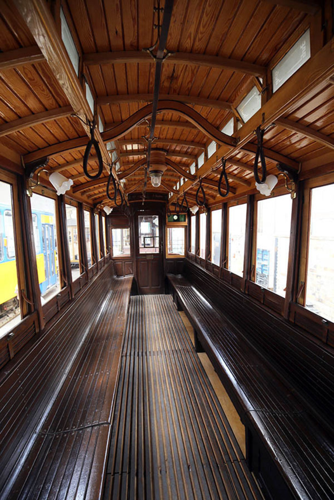 Straßenbahnmuseum Leipzig | Entdecke über 20 Kategorien Leipzig-Motive: Foto-Downloads, hochwertige Poster, Leinwand- & Fine-Art-Prints. Jetzt Lieblingsfoto im Bildlexikon Leipzig Shop bestellen!
