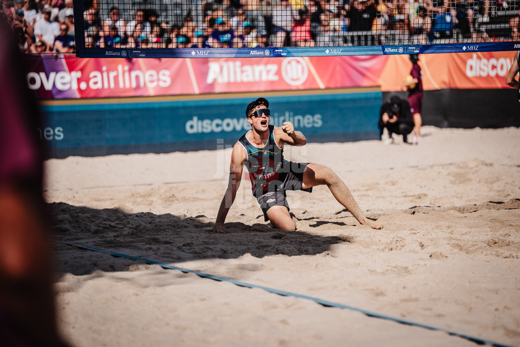 Beachvolleyball | Männer | Deutsche Meisterschaften 2025 Timmendorfer Strand | 07.09.2025 | Sven Winter jubelt