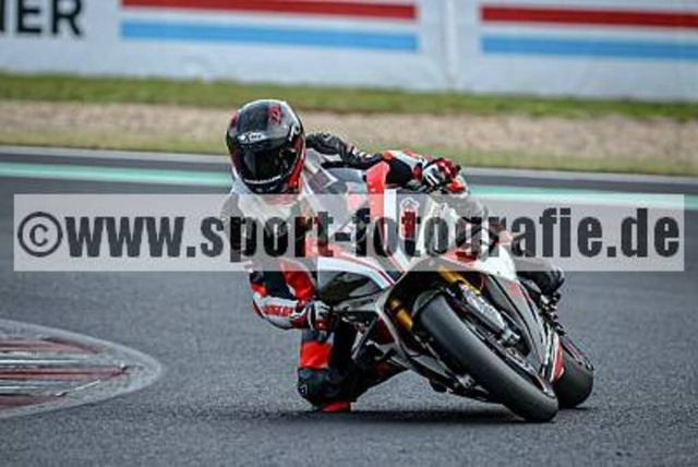 spof5303 | Professionelle Fotos von Sportveranstaltungen, aber auch Hochzeiten und anderen Events. - Realisiert mit Pictrs.com