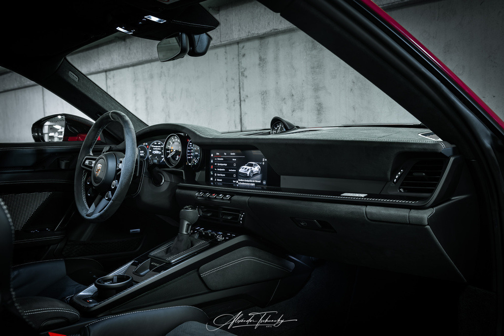 911 GT3 RS Sternrubin Neo | Entdecken Sie die faszinierende Welt von Alexander Tschuncky Arts: Kreative Fotografie, atemberaubende Automobilkunst und hochwertiger Bilderdruck. Lassen Sie sich inspirieren! - Realisiert mit Pictrs.com