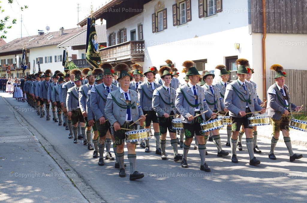 IMGP3619 | fotografiert von Axel PollmannLeonhardi Wallfahrt Benediktbeuern und Murnau, Fronleichnam, Fasching, Landschaft im Loisachtal und Benediktbeuern  - Realisiert mit Pictrs.com